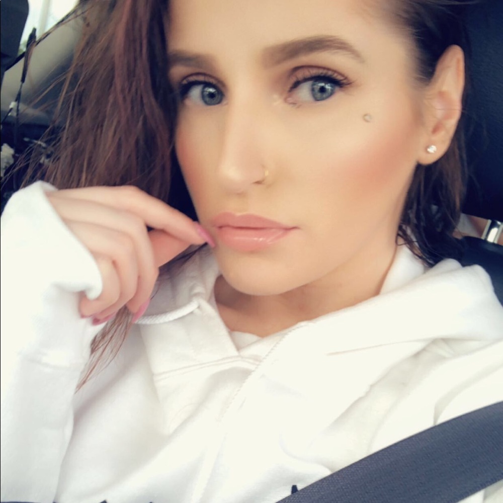 Meet your Posher, Brandi